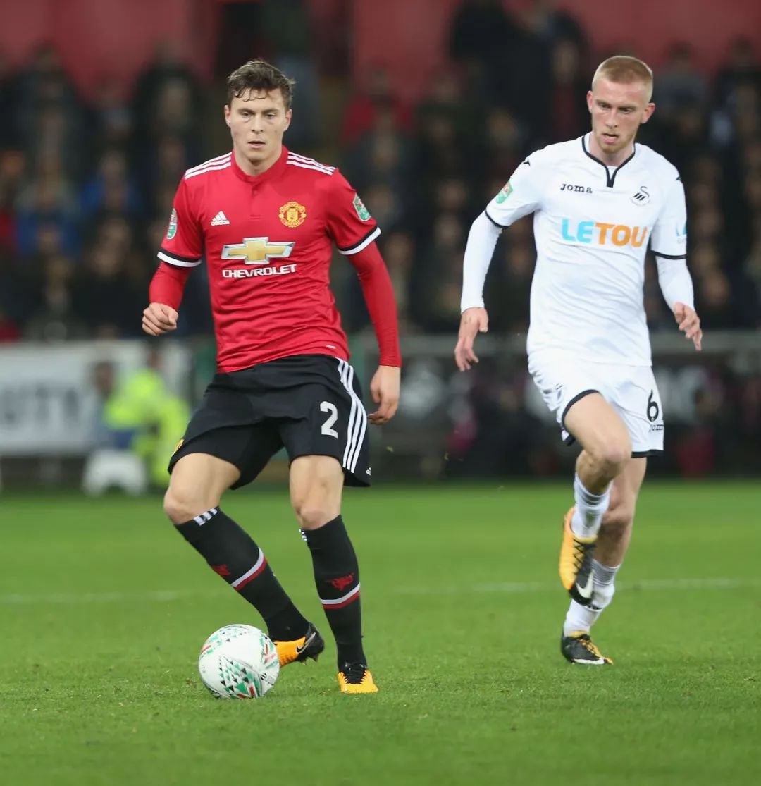 鞋之中的翹 鞋之中的翹